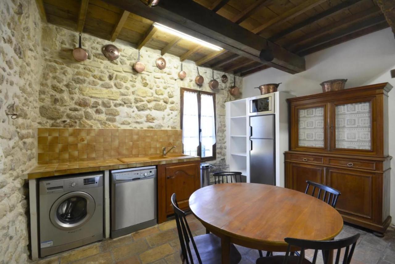 Maison Ravissante A Saintes-Maries-De-La-Mer Avec Piscine Partagee מראה חיצוני תמונה